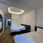 Ladi 4* ティラナ