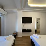 Ladi ホテル ティラナ