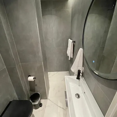 Ladi 4* Тирана
