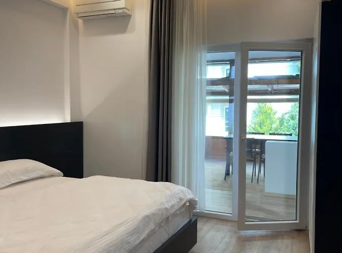 Hotel Ladi 4*