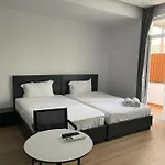Hotel Ladi 4*