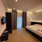Ladi Hotell 4*