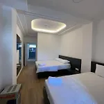 Hotell Ladi 4*
