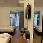 Ladi Hotell