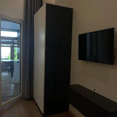 Ladi 4* Tirana